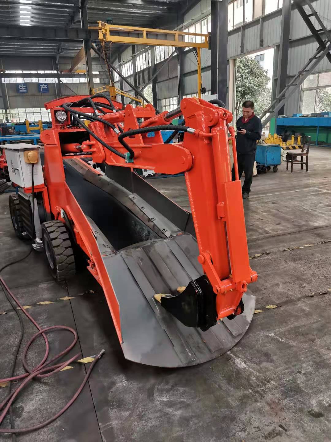 礦用扒渣機(jī)速度變慢？